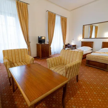 Zámok 3* Topoľčianky